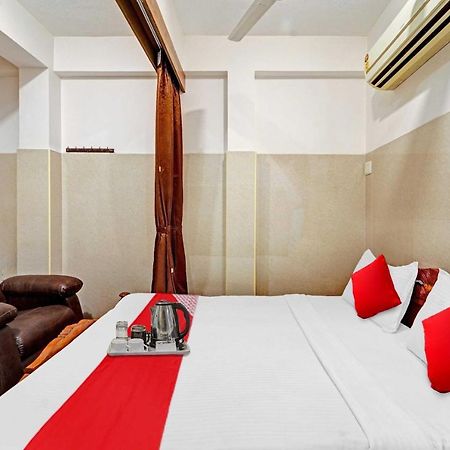Oyo 81287 Empire Inn Ченай Екстериор снимка