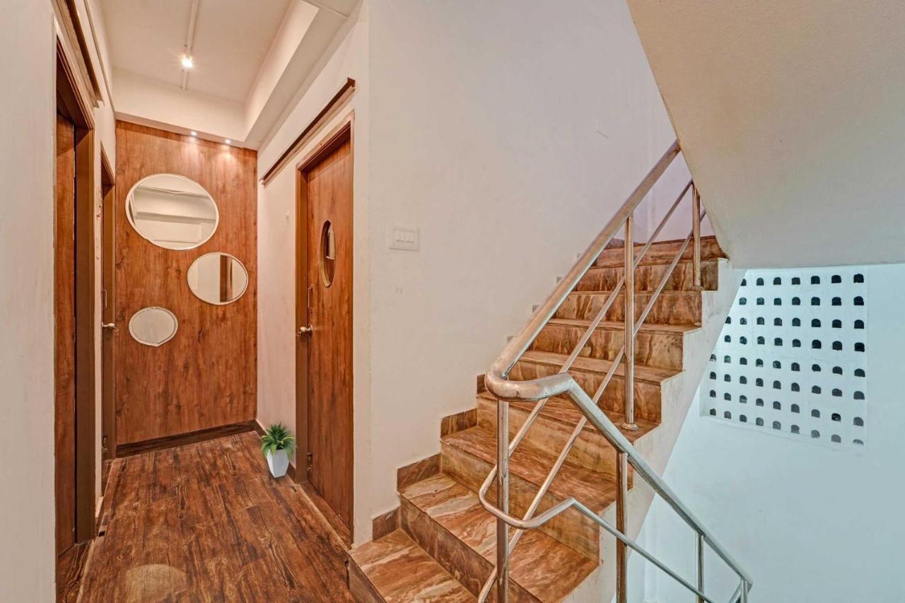 Oyo 81287 Empire Inn Ченай Екстериор снимка