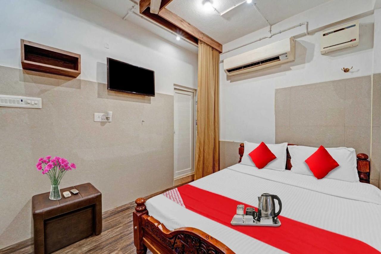 Oyo 81287 Empire Inn Ченай Екстериор снимка